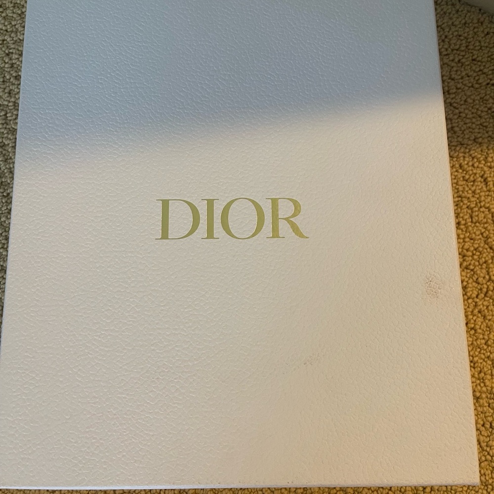 Dior Women’s Gold Sandals 39 - Picture 7 of 7